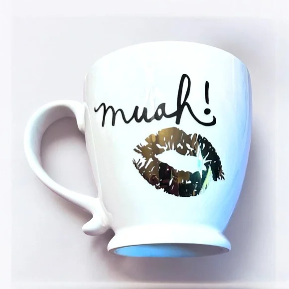 White Mug Cup with Gold Metallic Lip Print Kisses Muah! - Picture 1 of 5